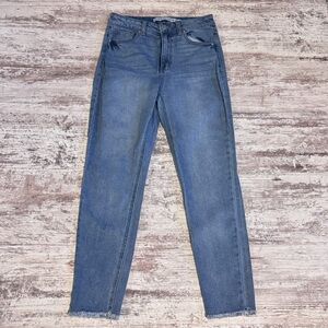 Tinseltown Women's skinny Blue‎ Jeans Size 5